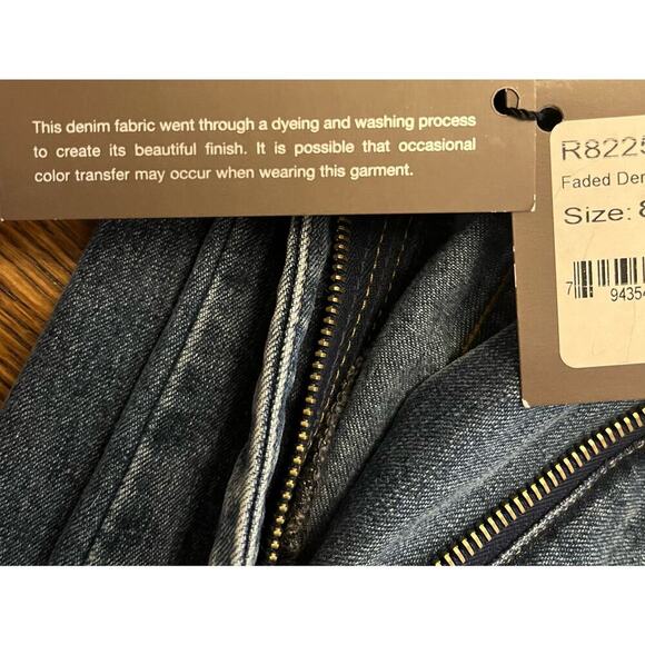 NWT Vintage St. John Sport by Marie Gray Straight Leg Jeans Faded Denim-Size 8 - Picture 11 of 16